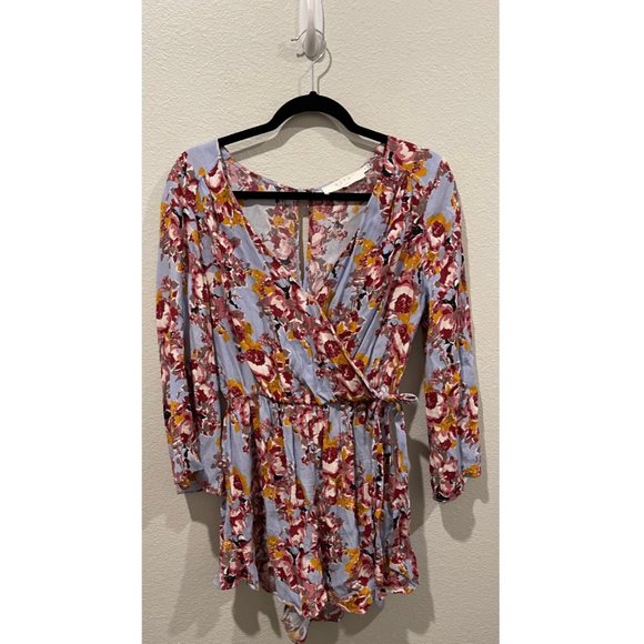 ASTR THE LABEL Blue Floral Side Wrap Romper - Picture 2 of 7